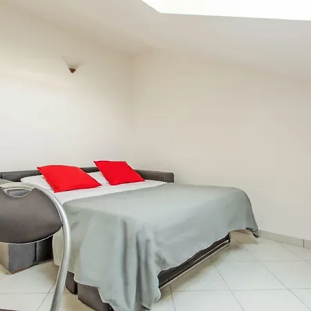 Roseto Penthouse Apartment *